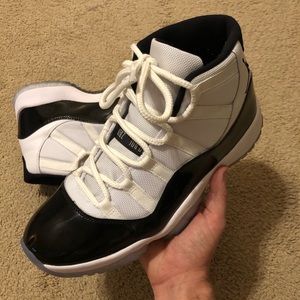 Air Jordan 11 Retro Concords (Sz 10)